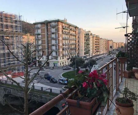 Casa Family & Friends Bed & Breakfast Salerno Ngoại thất bức ảnh