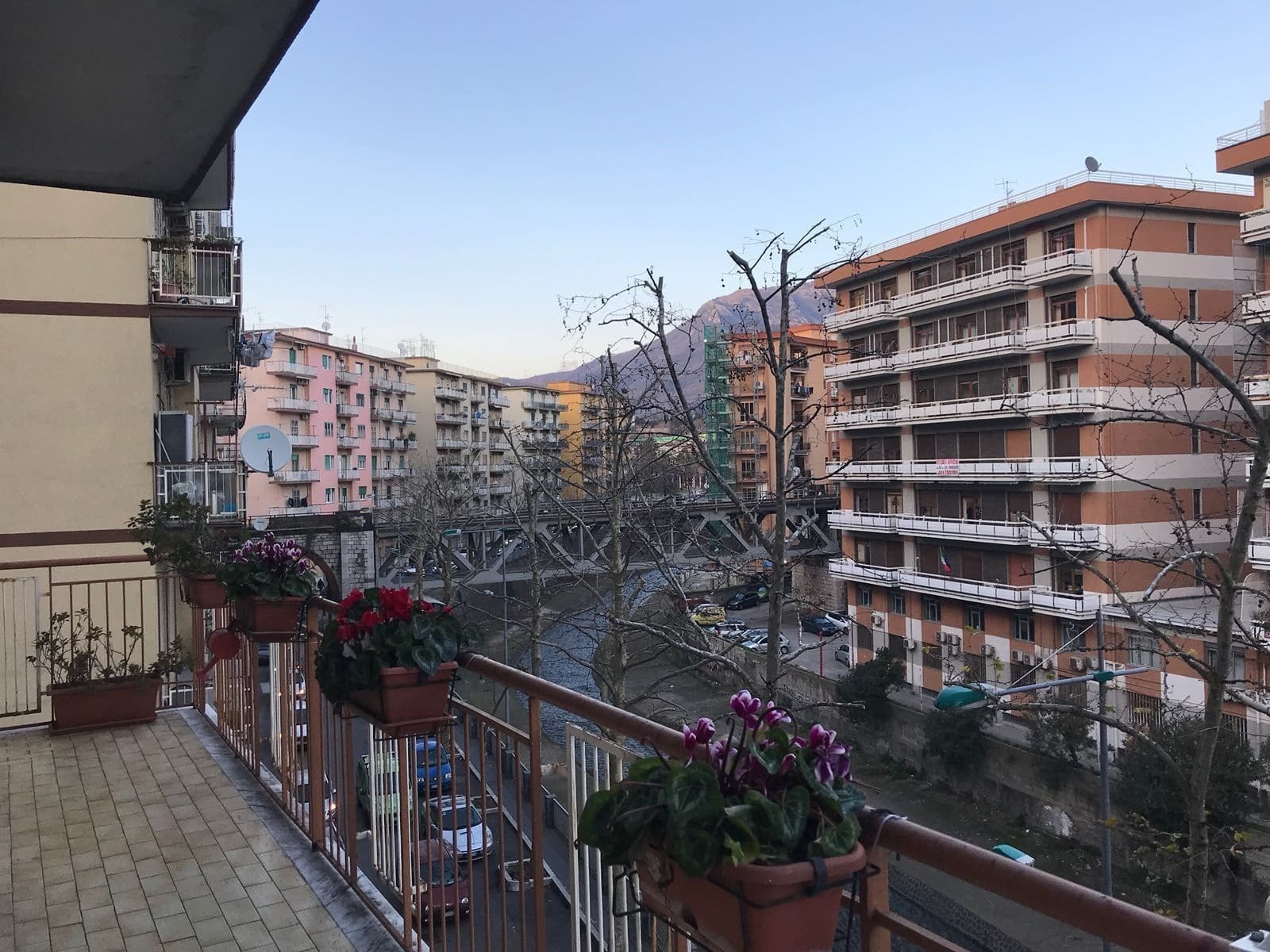 Casa Family & Friends Bed & Breakfast Salerno Ngoại thất bức ảnh