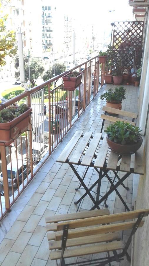 Casa Family & Friends Bed & Breakfast Salerno Ngoại thất bức ảnh